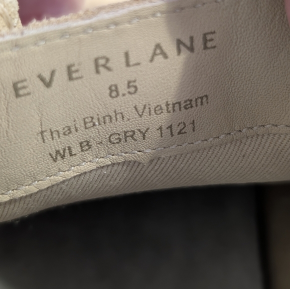 Everlane Desert Shoe Suede Desert Pebble Mens 8.5 Minimalist NIB Preppy Classic - Picture 7 of 7